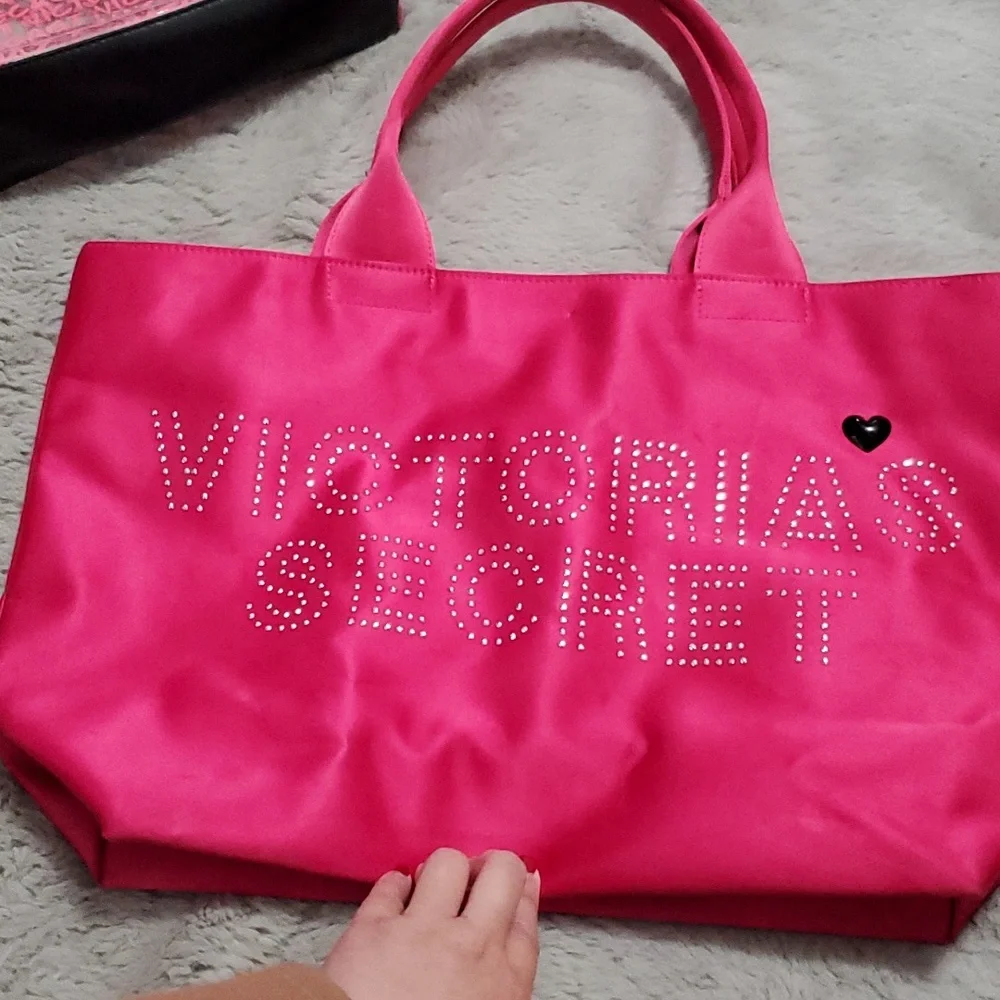 Bundle Victoria Secret Tote Bag + Cosmetic Bag